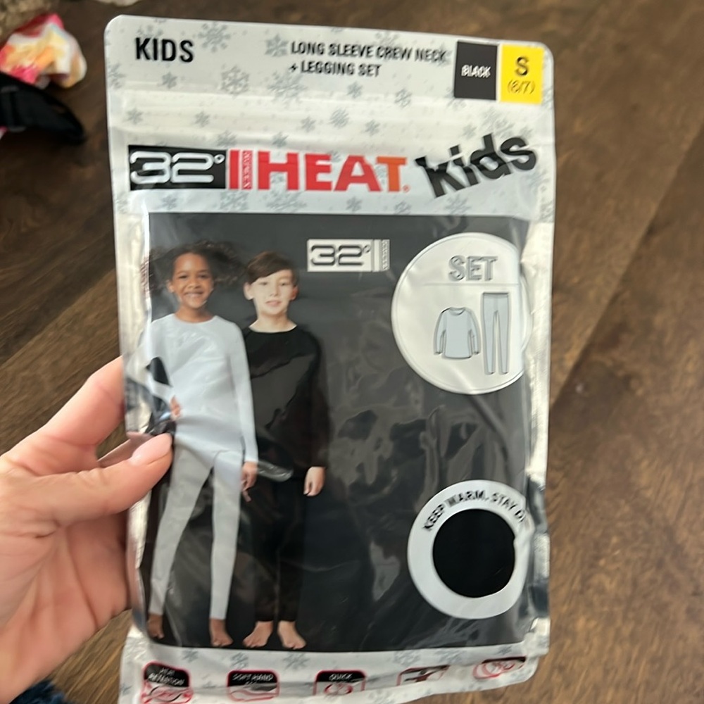 New kids small long sleeve crew neck + legging Base Layer set 32 Degrees Heat